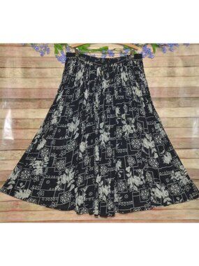 VTG Revue Size M Broomstick Maxi Skirt Cotton Boho Black & Cream Floral Modest